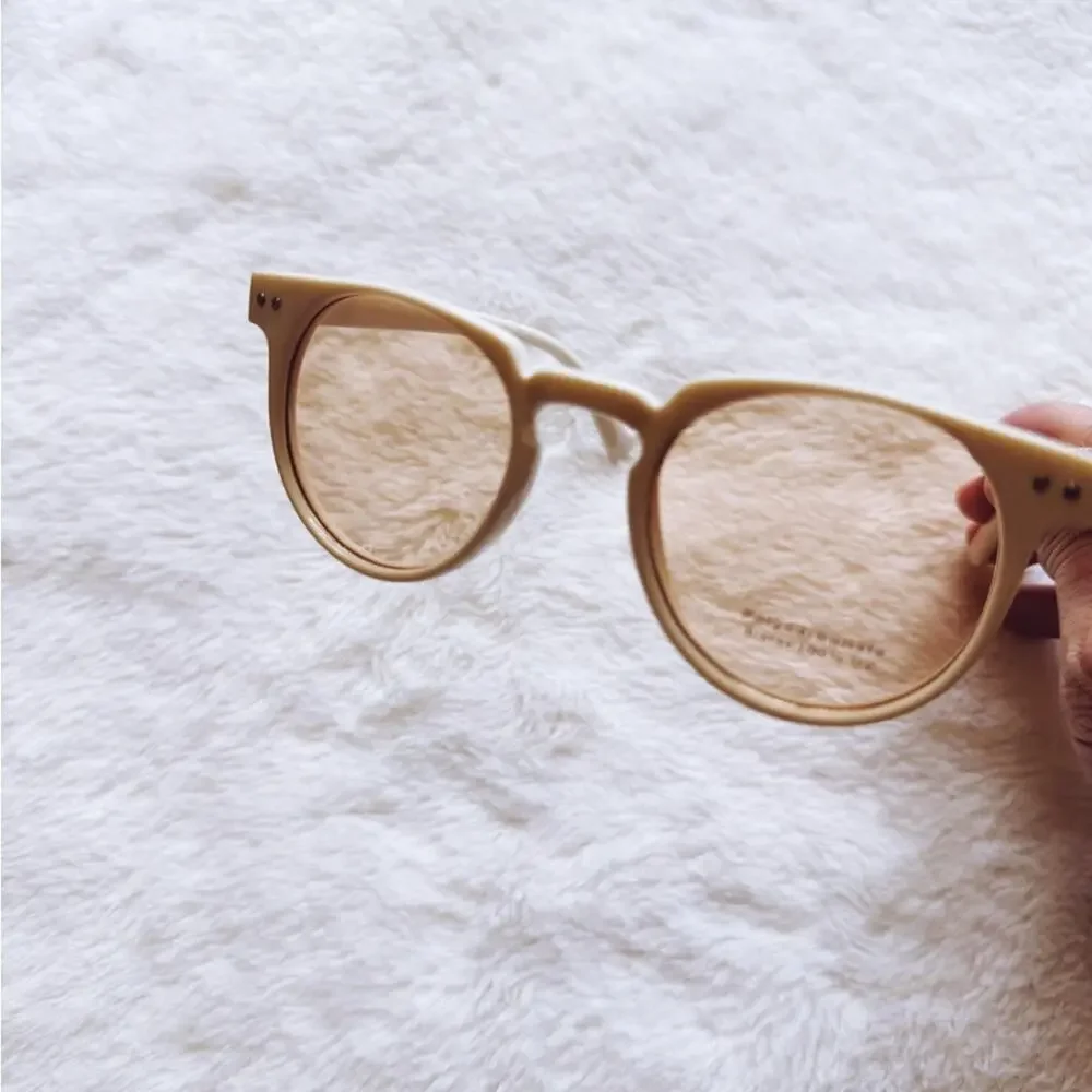 Pablo White Round Sunglasses